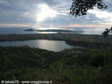 Island tour - sacred lakes, Mont Passot -