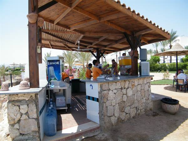 the beach bar