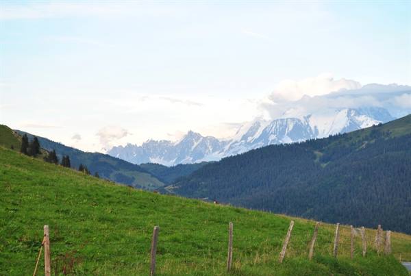 Col des Aravis