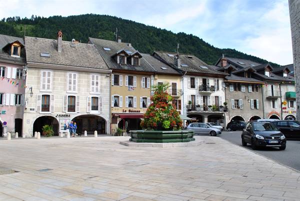 Thônes