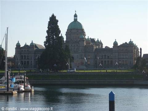 Victoria the parliament building 1