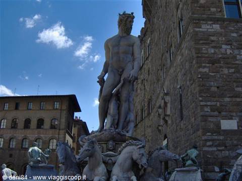 fountain of neptune