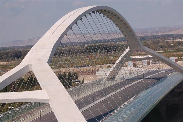 Third Millennium Bridge in Zaragoza, white concrete arch with cables
