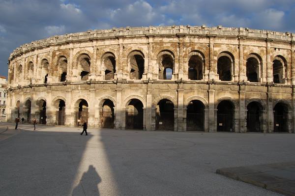 Nîmes