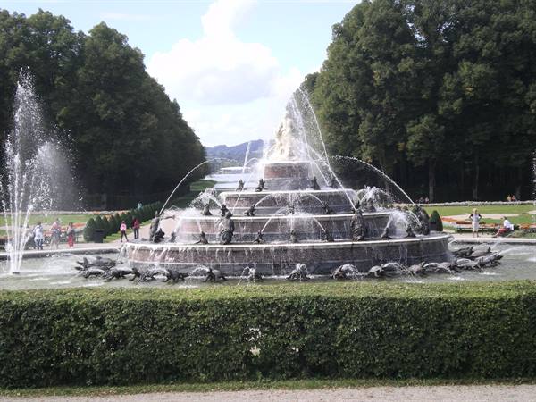 the fountain of the royal gardens of the Herreninsel