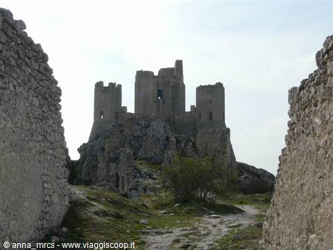 64 Rocca Calascio - The castle