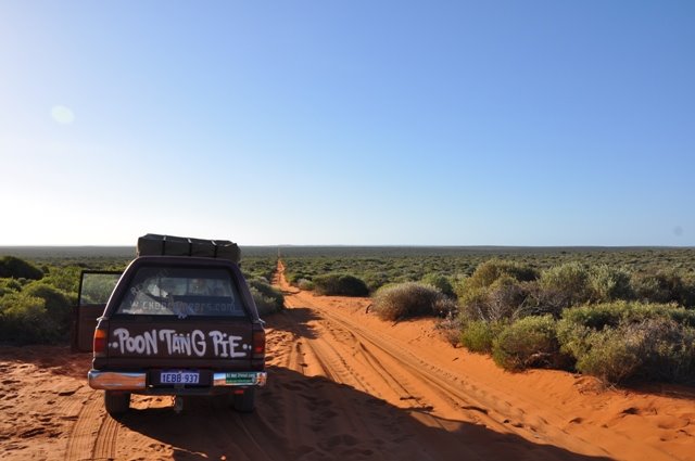 Red track toward Cape Peron