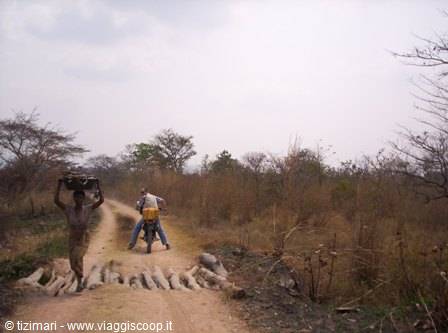 The road towards Mulongo