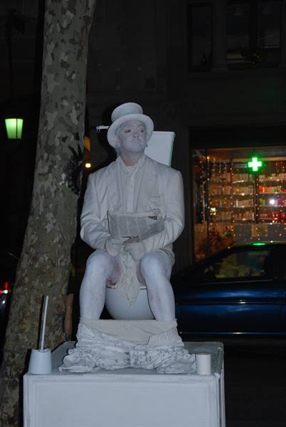 Street artist on the Rambla