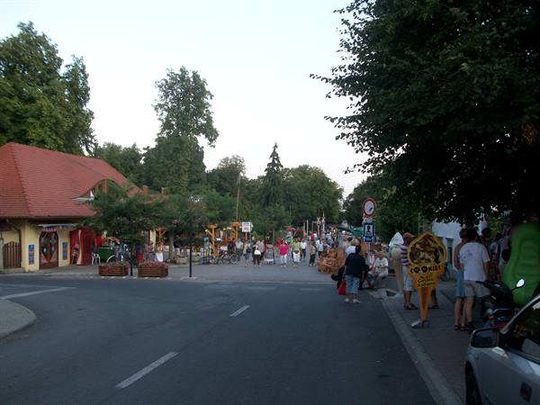 Balatongyorok - The promenade