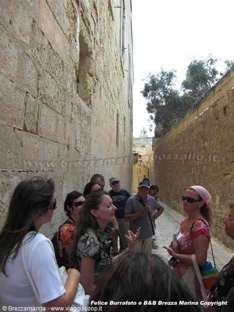 Malta - Glimpses of the alleys of Mdina