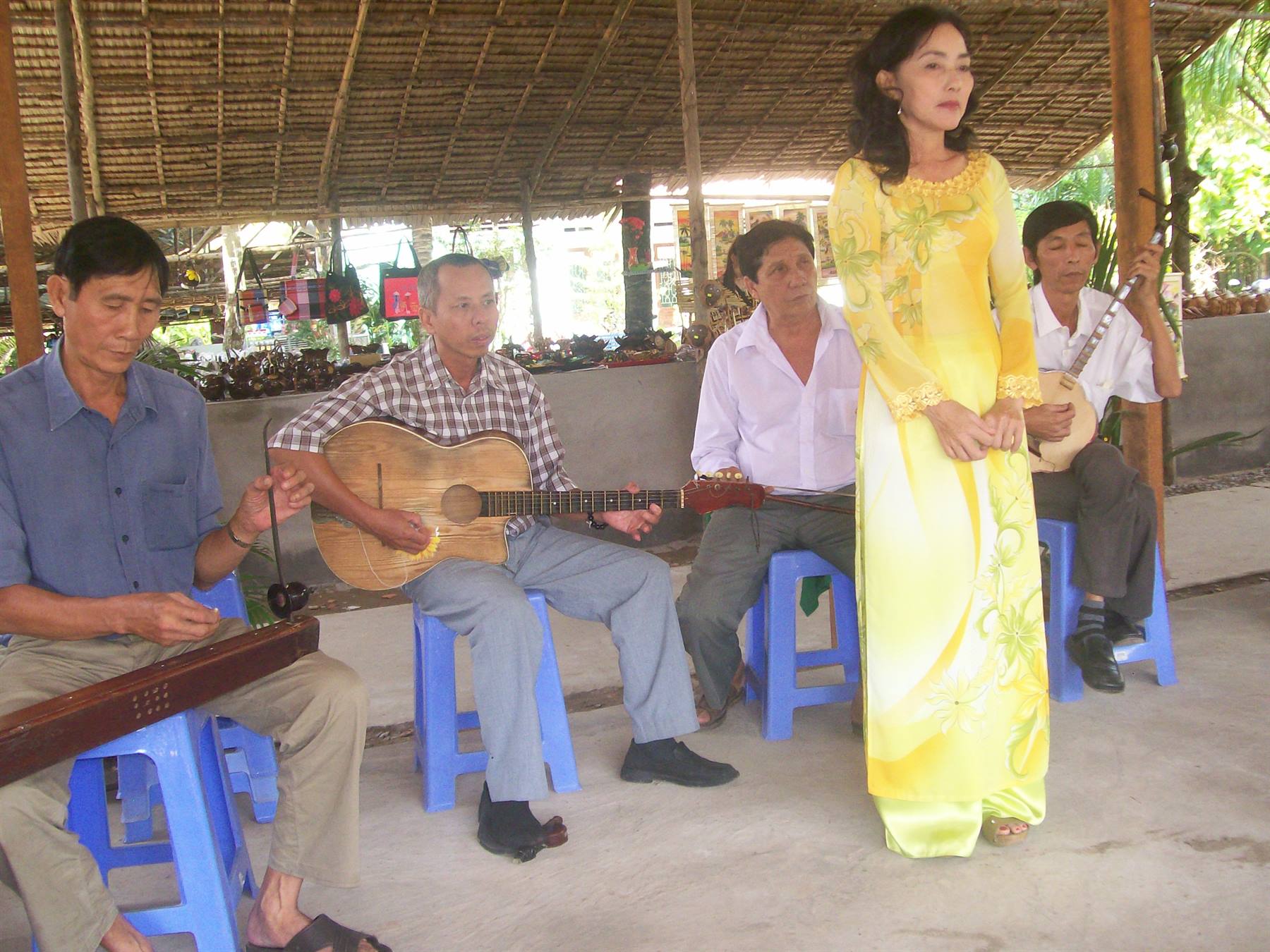 Vietnamese folk music