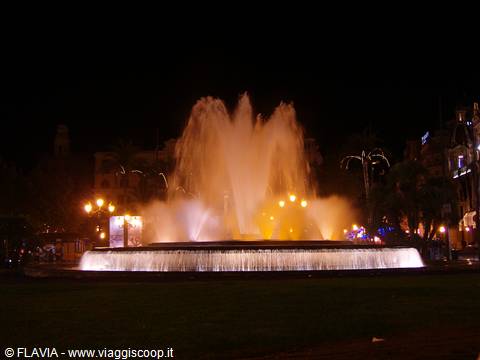fountain plaza Ayuntamiento
