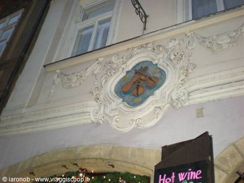 House of the 3 violins