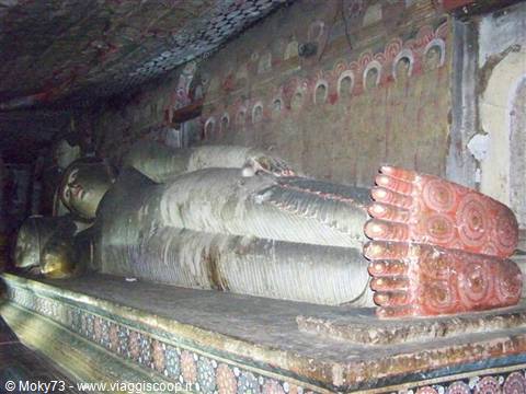 Reclining stone Buddha with painted foot soles, Dambulla cave temple