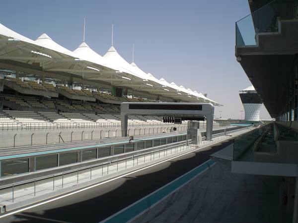 yas marina circuit and ferrari world
