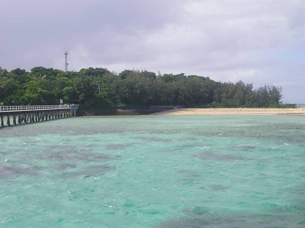 Arrival at Green Island