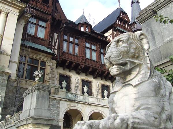 SINAIA - Peles Castle