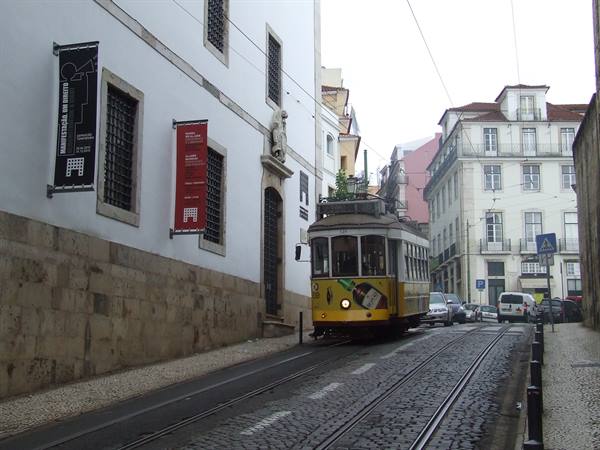 Lisbon - Alfama 