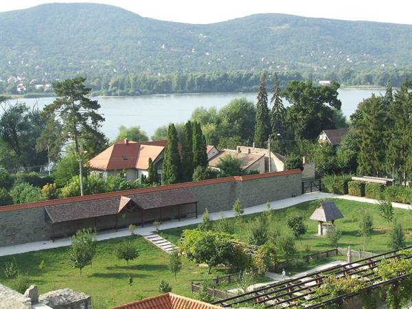 HUNGARY - the Danube at Esztergom