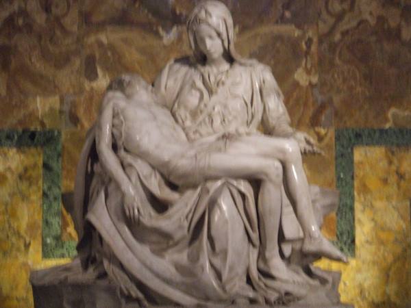 Basilica of S. Peter: Michelangelo's Pietà