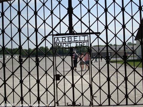 dachau concentration camp