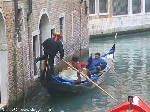 gondoliers