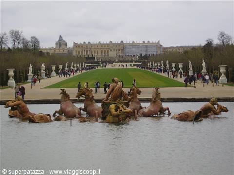 THE PALACE OF VERSAILLES