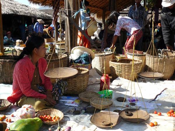 Inle Lake, market at Inthein