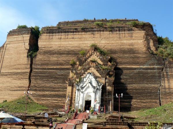 Mingun, the unfinished pagoda