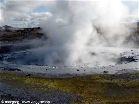 geothermal area of Gunnuhver