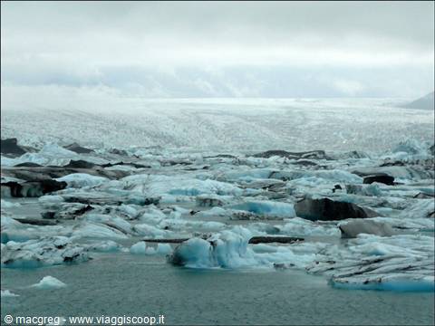 glacial lagoon of Jokulsarlòn