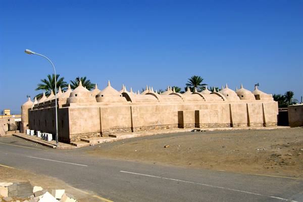 Jalan Bani Bu Ali - Mosque