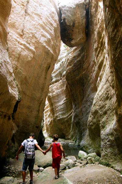 Avgas Gorge