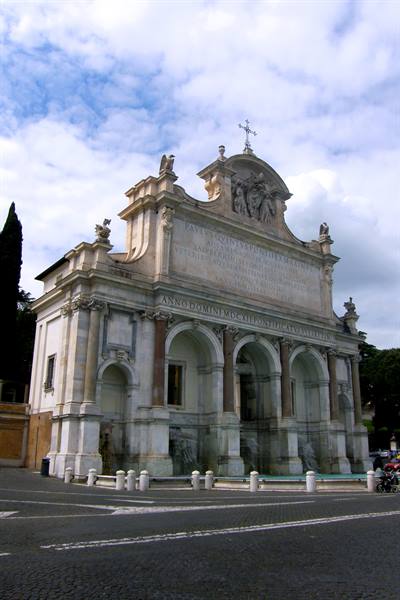 Acqua Paola Fountain