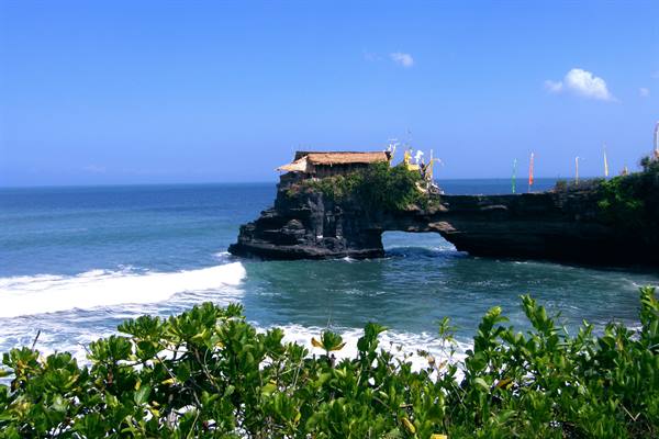 Pura Batu Bolong