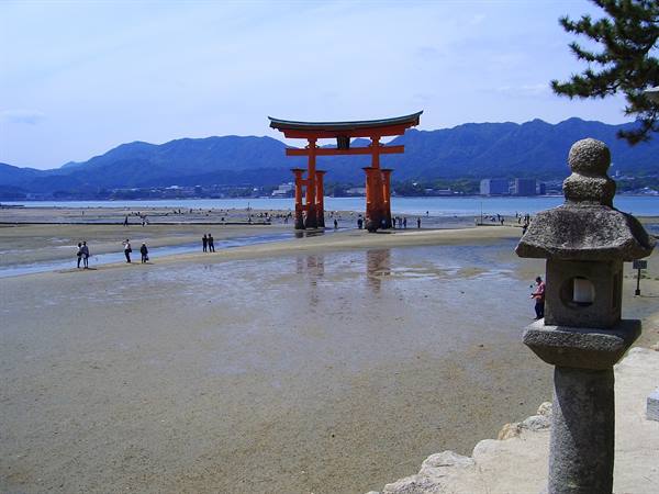 ...low tide...