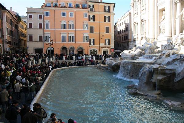 Trevi Fountain