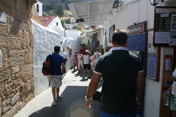 through the alleys of Lindos