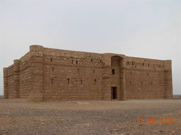 Qasr Kharanah - castle