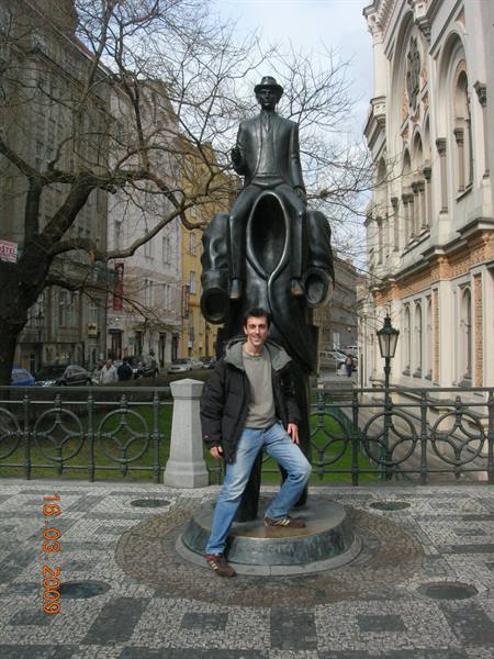 Prague - Kafka statue