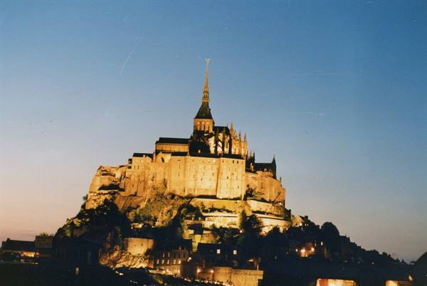 Mount. Saint. Michel - night view