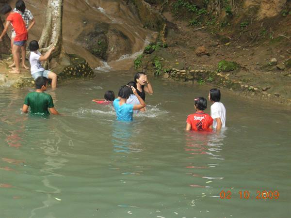 Kanchanaburi - everyone in the water!