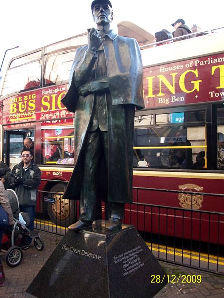 London - statua di Sherlock Holmes