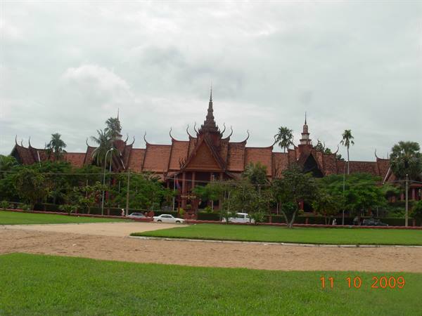 Phnom Penh - national museum