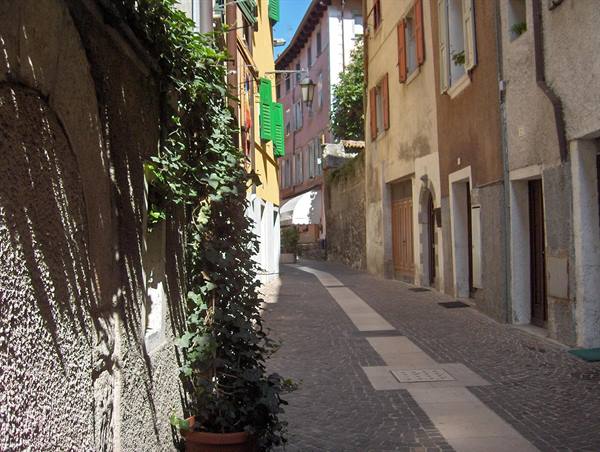 Torbole road