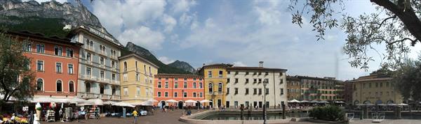 Riva del Garda (square)