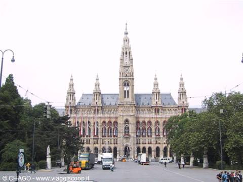 VIENNA CITY HALL