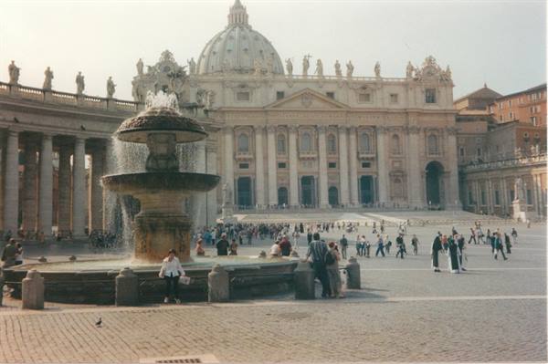 ST PETER'S SQUARE