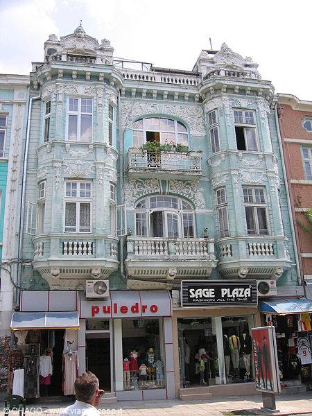ARCHITECTURE